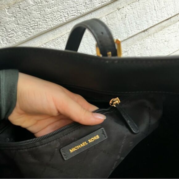 MICHAEL KORS Black XL Voyager Laptop Work Jet Set Tote Raven Selma Handbag - Picture 10 of 12